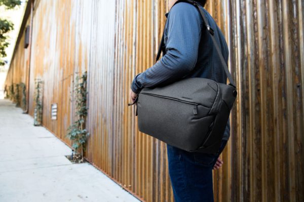 Peak Design Everyday Sling V2 10L Camera Bag Weatherproof-8