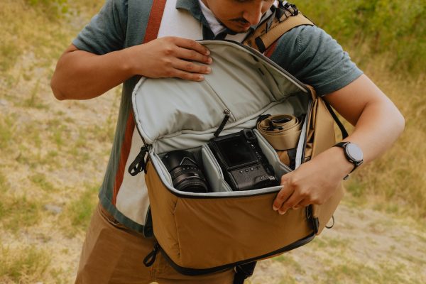 Peak Design Everyday Backpack 30L Camera Laptop Durable-11