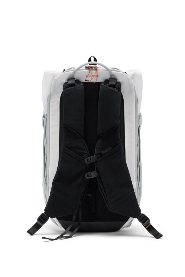Peak Design Outdoor Backpack 25L Daypack Lightweight-3