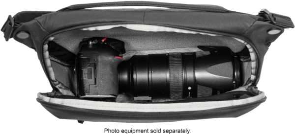 Peak Design Everyday Sling V2 10L Camera Bag Weatherproof-3