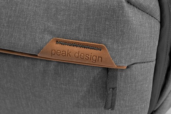 Peak Design Everyday Sling 3L Camera Bag Weatherproof Nylon-3