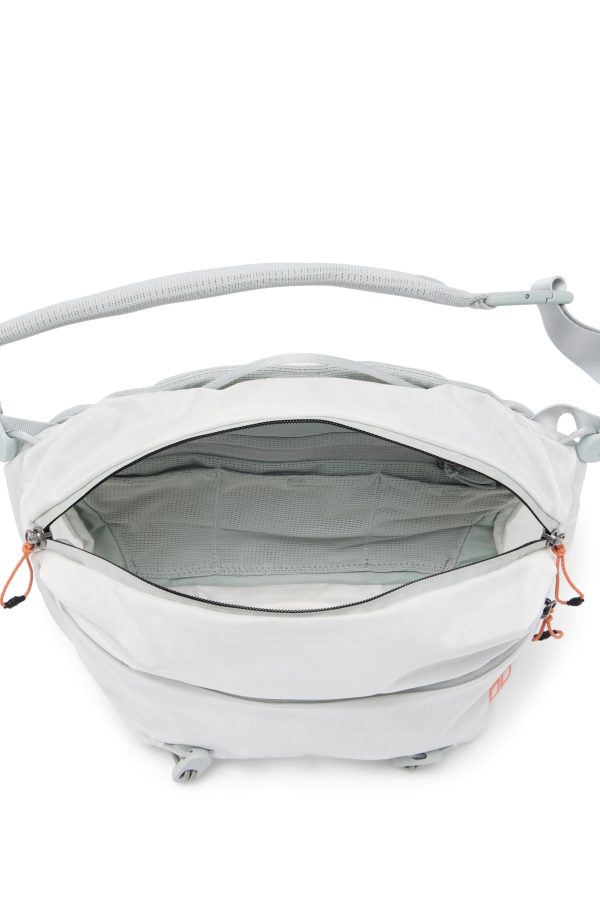 Peak Design Outdoor Sling 7L Ultralight Recycled Nylon Bag-3